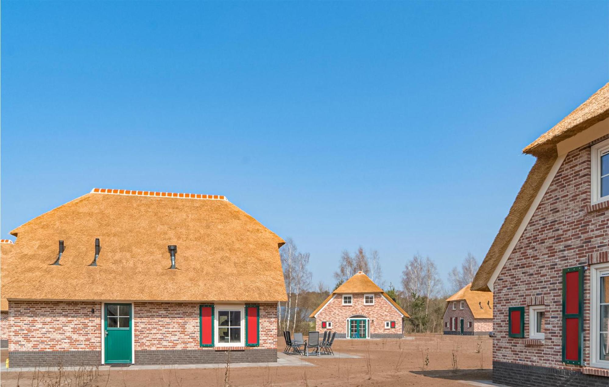 Cozy Home In Den Ham With Kitchen 外观 照片